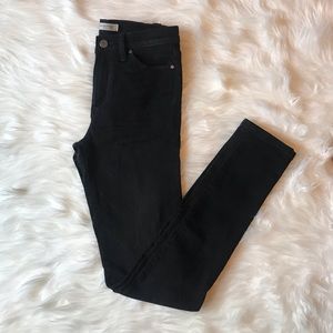 Black HW Skinnies